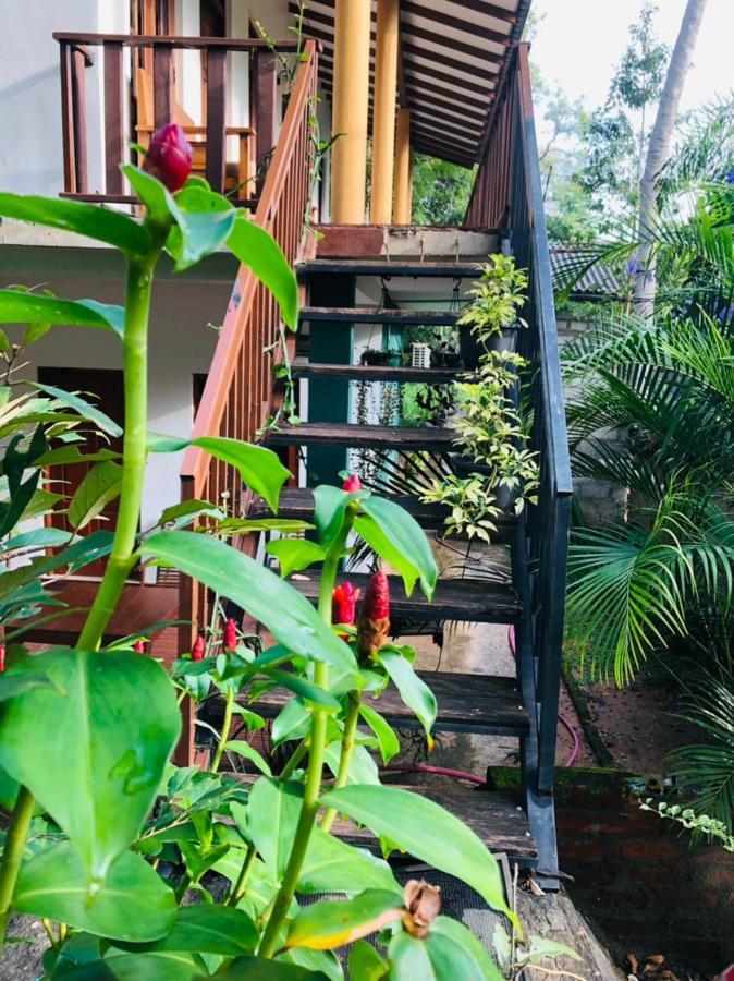 Hotel Sigiri Liya Rest Sigiriya Esterno foto