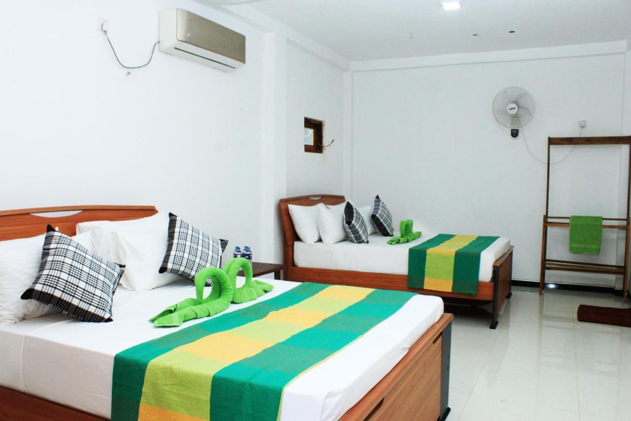 Hotel Sigiri Liya Rest Sigiriya Esterno foto