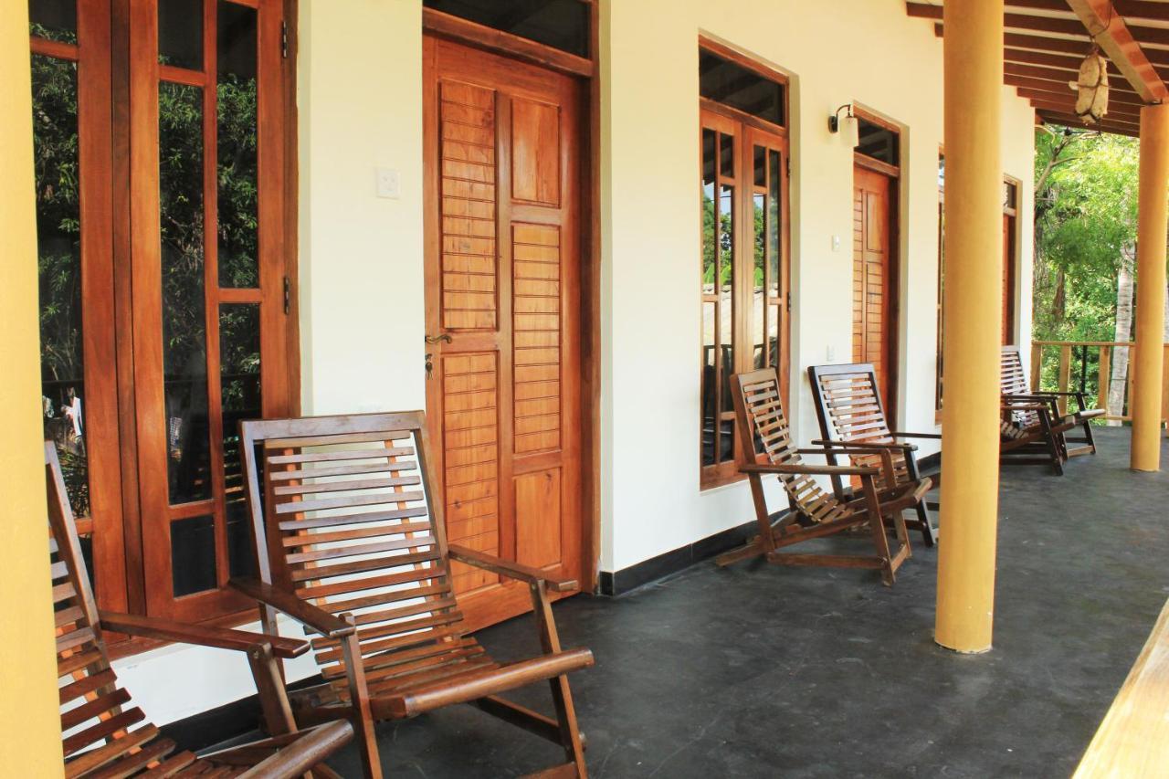 Hotel Sigiri Liya Rest Sigiriya Esterno foto